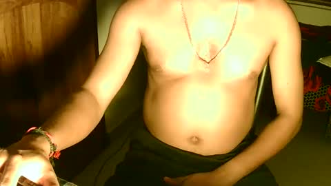 Snapshot of ingloriousuncut chatting on 01-06-25, 06:31 Inglorious Hairy Uncut online show from 01-06-25, 06:31