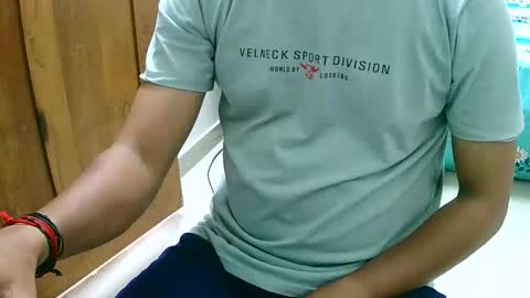 Snapshot of ingloriousuncut chatting on 02-04-25, 10:32 Inglorious Hairy Uncut online show from 02-04-25, 10:32