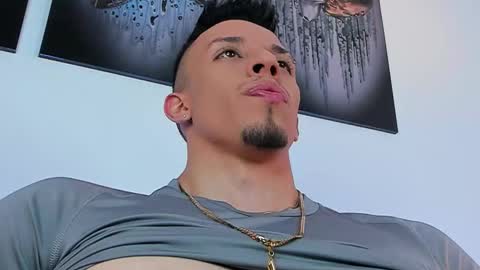 ANGELO online show from 09-29-25, 05:01