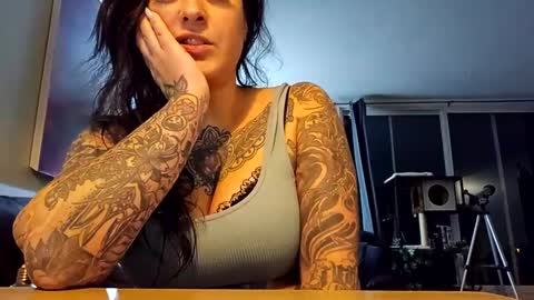 Snapshot of inkedcookies chatting on 01-08-25, 05:37 inkedcookies online show from 01-08-25, 05:37