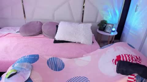 Indra online show from 11-21-25, 01:15