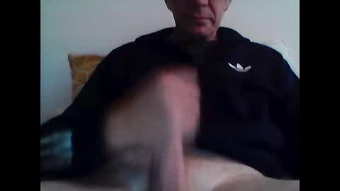 Snapshot of inness06 chatting on 10-03-25, 12:57 inness06 online show from 10-03-25, 12:57