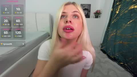 Eva online show from 11-27-25, 11:51