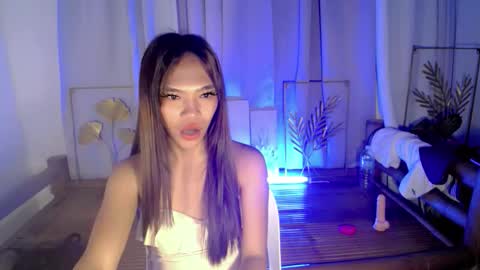 Snapshot of innocent_lover_ziaxx chatting on 03-26-26, 10:15 your zia online show from 03-26-26, 10:15