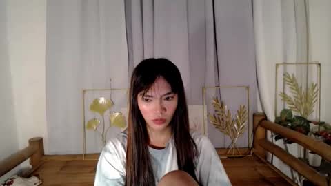 Snapshot of innocent_lover_ziaxx chatting on 05-14-26, 02:24 your zia online show from 05-14-26, 02:24