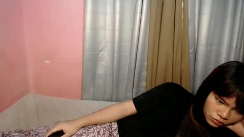 Snapshot of innocent_lover_ziaxx chatting on 06-25-26, 05:07 your zia online show from 06-25-26, 05:07