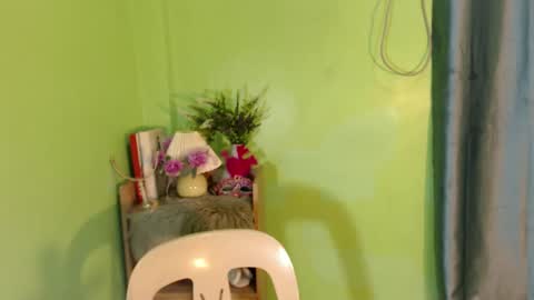 Reign online show from 02-22-25, 04:29