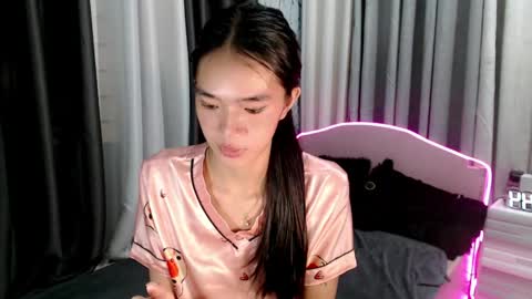 Reign online show from 04-13-26, 09:04