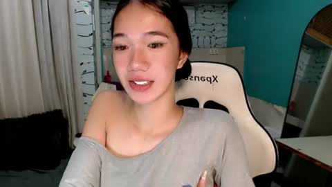 Snapshot of innocent_reign69 chatting on 06-20-26, 06:44 Reign online show from 06-20-26, 06:44