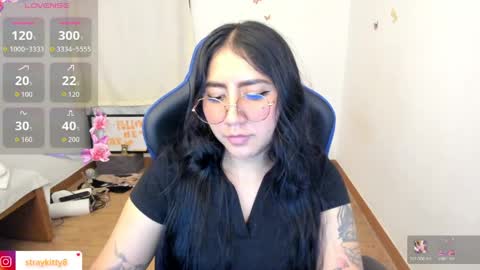 Luna        online show from 05-13-26, 08:27