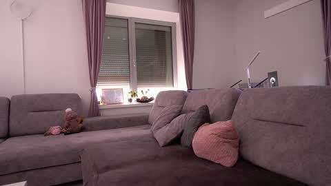 Snapshot of innocentemmy chatting on 03-07-25, 11:40 Maria online show from 03-07-25, 11:40