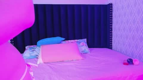 innocenthazel online show from 03-18-26, 02:58