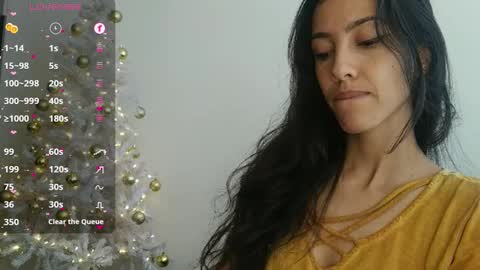 Snapshot of innocentlatiina chatting on 12-10-24, 03:44 Laroa online show from 12-10-24, 03:44