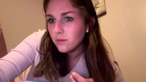Snapshot of innocentlilsarah chatting on 10-16-25, 03:18 innocentlilsarah online show from 10-16-25, 03:18