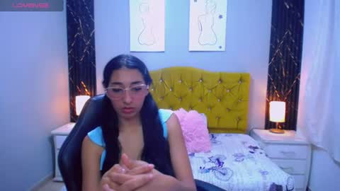 Snapshot of inocent_luna chatting on 07-05-26, 04:19 Luna moon online show from 07-05-26, 04:19