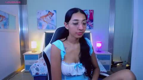 Snapshot of inocent_luna chatting on 07-25-26, 06:38 Luna moon online show from 07-25-26, 06:38