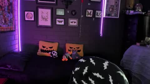   SANIA  online show from 10-30-25, 05:35