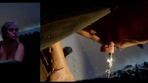 Snapshot of insatiablecpl333 chatting on 02-19-25, 09:58 InsatiableCpl333 online show from 02-19-25, 09:58