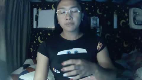 MAXINE online show from 04-26-26, 06:22