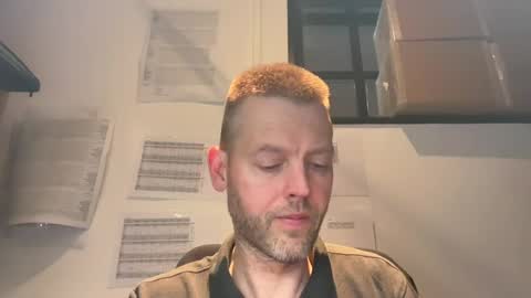 Snapshot of interestedhun chatting on 06-29-26, 05:46 InterestedHun online show from 06-29-26, 05:46