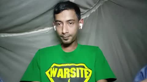 interne8famous online show from 11-12-25, 08:48