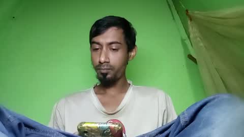 interne8famous online show from 01-10-26, 09:22