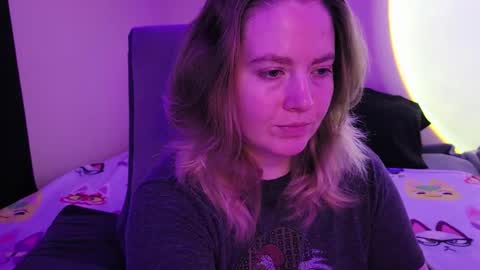 Faye online show from 12-21-25, 06:20