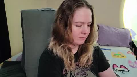 Faye online show from 04-11-26, 07:56