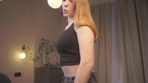 Avie online show from 06-06-26, 06:45