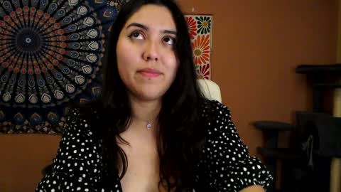 Snapshot of intimatetales chatting on 12-17-24, 05:58 Africa online show from 12-17-24, 05:58