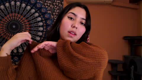 Snapshot of intimatetales chatting on 12-20-24, 10:43 Africa online show from 12-20-24, 10:43