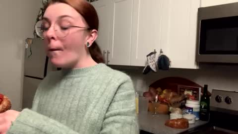 Snapshot of intothewoodswego chatting on 03-06-26, 11:23 IntoTheWoodsWeGo online show from 03-06-26, 11:23