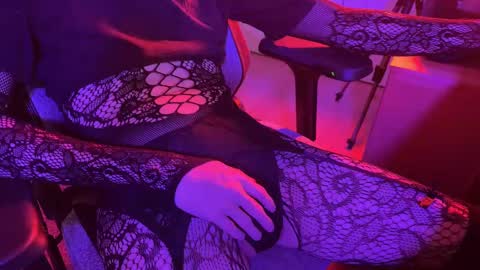 iothealien online show from 10-26-25, 04:51