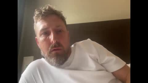 Snapshot of irictastic chatting on 02-16-25, 12:10 naughty couple online show from 02-16-25, 12:10