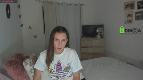 Snapshot of irina_05 chatting on 01-29-25, 01:05 IRINA online show from 01-29-25, 01:05