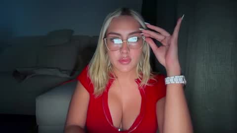Snapshot of irinanovnahs chatting on 07-23-26, 03:04 Im Irina online show from 07-23-26, 03:04