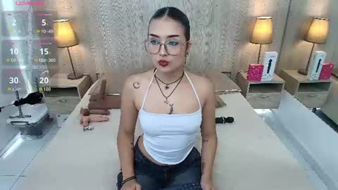 Snapshot of iris_gomez chatting on 07-13-26, 07:27 Iris online show from 07-13-26, 07:27