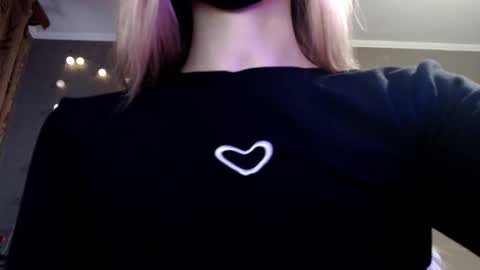 Lily online show from 02-08-26, 03:04