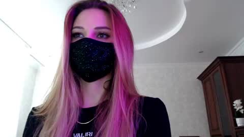 Snapshot of iris_lave chatting on 07-09-26, 02:10 Lily online show from 07-09-26, 02:10