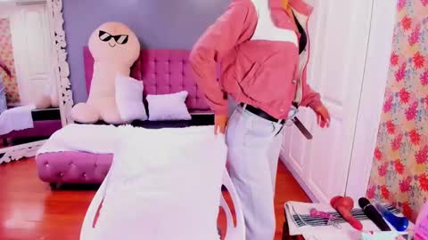 Snapshot of iris_stone_ chatting on 01-14-25, 10:27 Iris online show from 01-14-25, 10:27