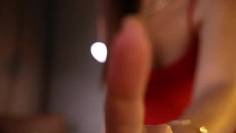 Iris online show from 04-18-26, 02:10