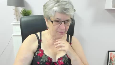 I R I S online show from 07-06-26, 06:10