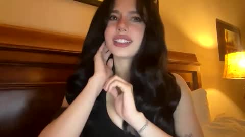 Snapshot of irisbabyyyyyyy chatting on 04-22-26, 01:52 irisbabyyyyyyy online show from 04-22-26, 01:52