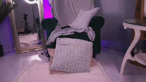 Maria online show from 12-22-24, 09:20