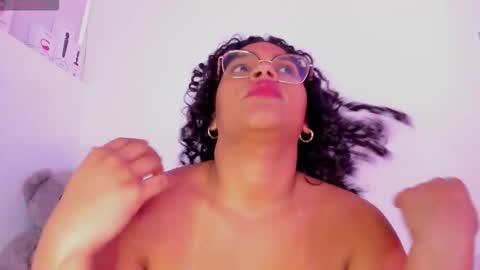 iris online show from 11-28-25, 03:36