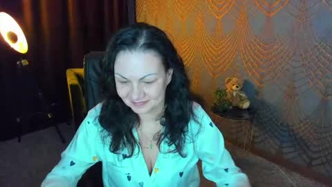 Iris online show from 04-16-26, 06:14