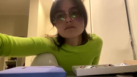 Snapshot of irisss31 chatting on 04-11-26, 06:23 irisss31 online show from 04-11-26, 06:23