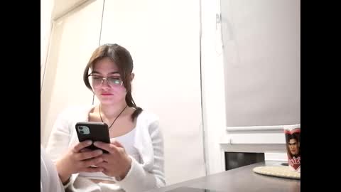 Snapshot of irisss31 chatting on 04-29-26, 06:58 irisss31 online show from 04-29-26, 06:58
