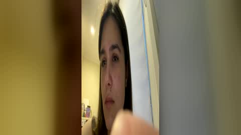 Snapshot of irisss31 chatting on 05-07-26, 05:40 irisss31 online show from 05-07-26, 05:40