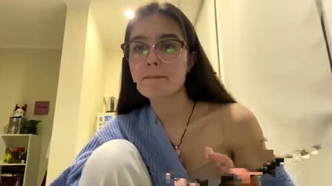 Snapshot of irisss31 chatting on 05-13-26, 07:00 irisss31 online show from 05-13-26, 07:00